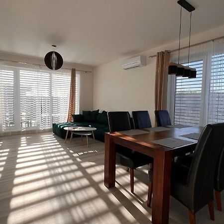 Klimatizovany Apartmanovy Dom S Virivkou, 9B Villa Janosikova Dış mekan fotoğraf