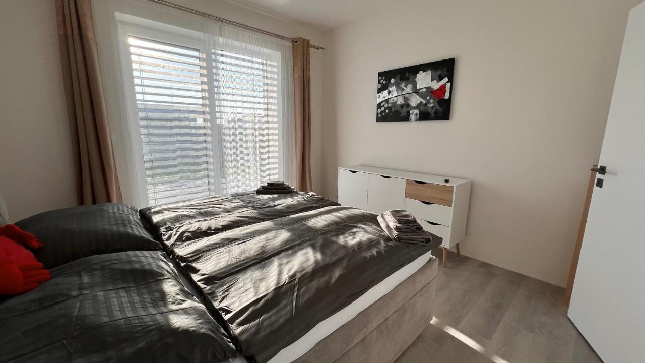 Klimatizovany Apartmanovy Dom S Virivkou, 9B Villa Janosikova Dış mekan fotoğraf