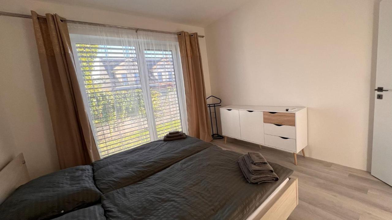 Klimatizovany Apartmanovy Dom S Virivkou, 9B Villa Janosikova Dış mekan fotoğraf